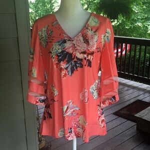 Utyful Silky Floral Blouse